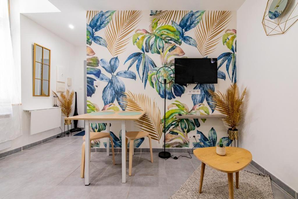 Studio Cosy Au Coeur De L'Ecusson - Arenes A 2 Min 尼姆 外观 照片