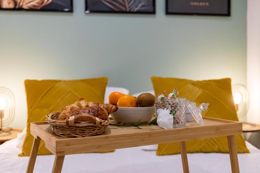 Studio Cosy Au Coeur De L'Ecusson - Arenes A 2 Min 尼姆 外观 照片