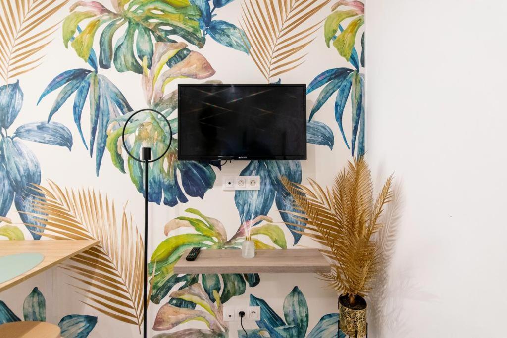 Studio Cosy Au Coeur De L'Ecusson - Arenes A 2 Min 尼姆 外观 照片